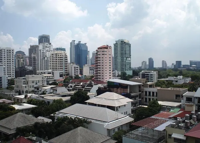 Spacious In Sukhumvit Nana